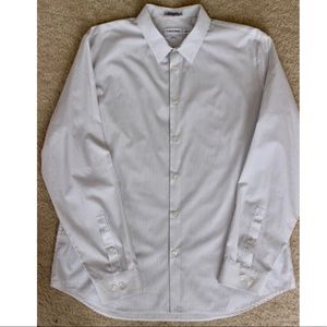 🆕 Calvin Klein Men’s White Pinstripe Shirt